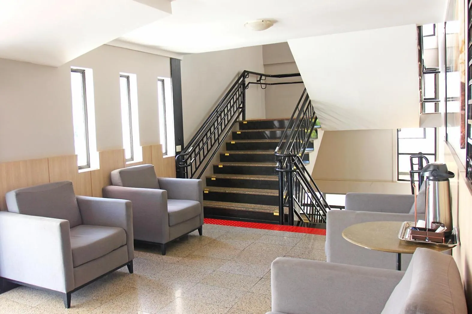 Hotel Diplomat By Bsb Inn