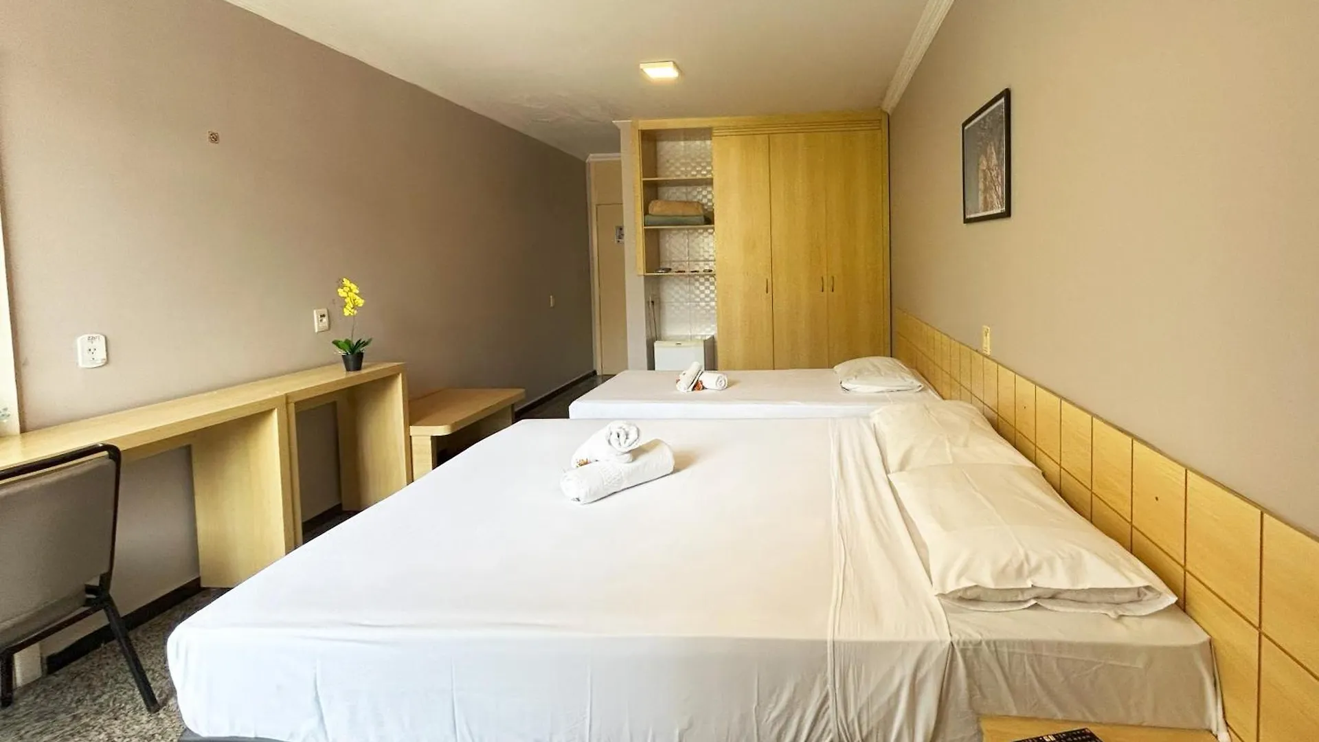 Hotel Diplomat By Bsb Inn